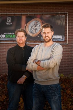 Houten horloge Troy is waar hij hoort