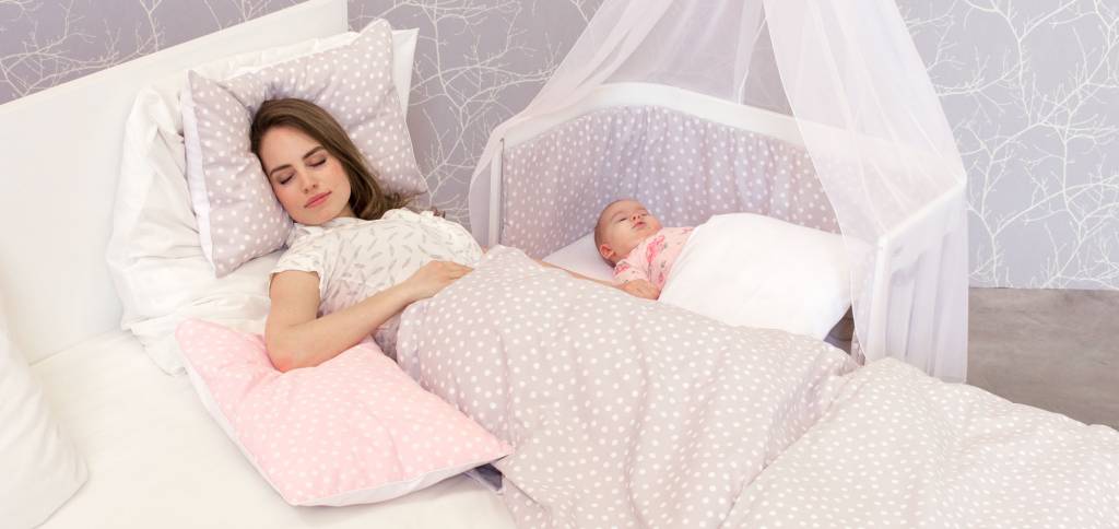 BabyBay co-sleepers, in vier modellen en handige accessoires