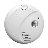 Détecteur de fumée optique First Alert avec éclairage de secours