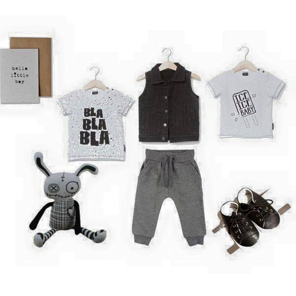 Babykleding zwart wit