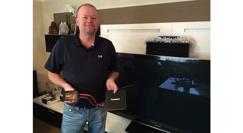 Raymond van Barneveld fan van Tronsmart Draco