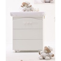 Babykamer relief Tato