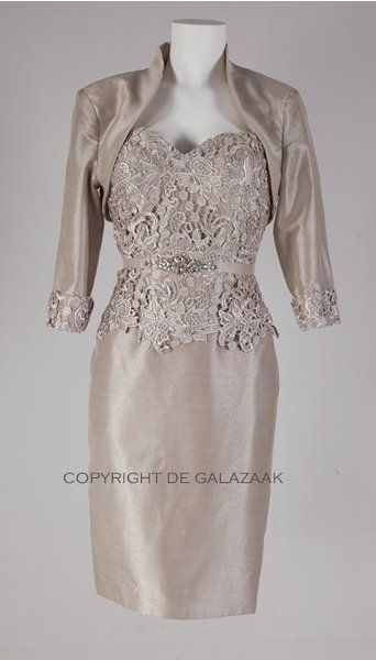 Magic Nights Cocktailjurk in beige 2504