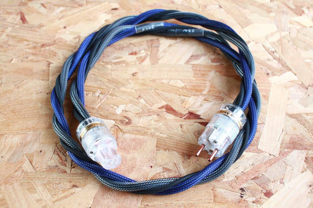 M-WaY Cables AC stroomkabel:  2DW Gold