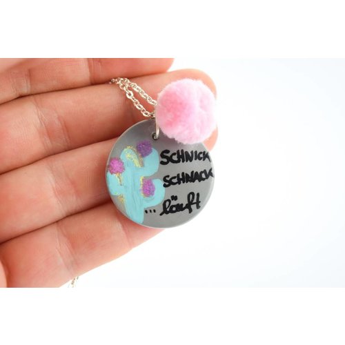 Cute Clay "Schnick Schnack läuft" - Spruch-Kette Cute Clay "Schnick Schnack läuft" - Spruch-Kette