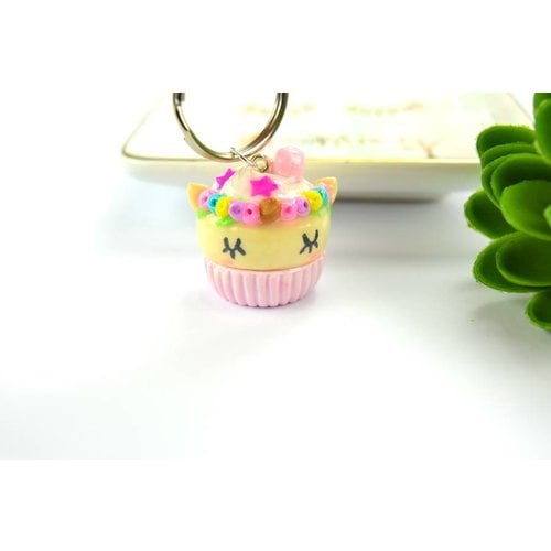 Cute Clay "Rosa Einhorn-Cupcake" - Schlüsselanhänger Cute Clay "Rosa Einhorn-Cupcake" - Schlüsselanhänger