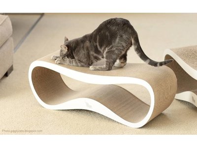 Design Krabmeubel (Wit en Zwart)