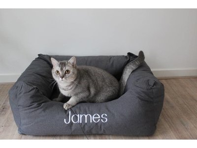 Kattenmand met de naam van je eigen Kat!