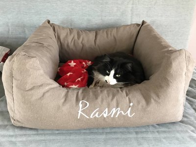 Kattenmand met de naam van je eigen Kat!