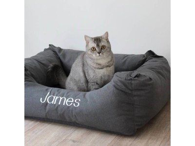 Kattenmand met de naam van je eigen Kat!