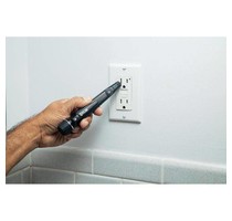 Flir FLIR VP52 spanningszoeker met professionele zaklamp Flir FLIR VP52 spanningszoeker met professionele zaklamp