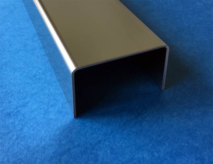 UProfil aus Edelstahl 2fach gekantet, Oberfläche auswählbar von