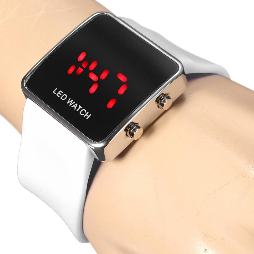 Horloge Met LED Verlichting kopen? I MyXLshop Horloge Met LED Verlichting kopen? I MyXLshop