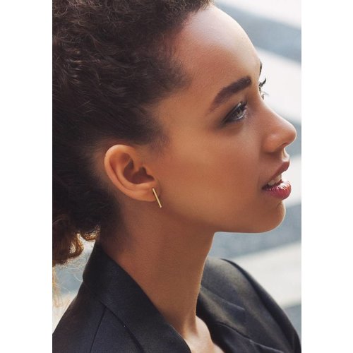 Dutch Basics Thin Bar Earrings - Gold Plated Dutch Basics Thin Bar Earrings - Gold Plated