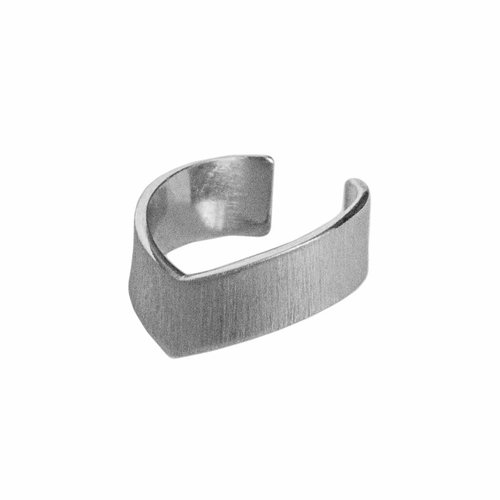 Dutch Basics Knuckle Point Ring Dutch Basics Knuckle Point Ring