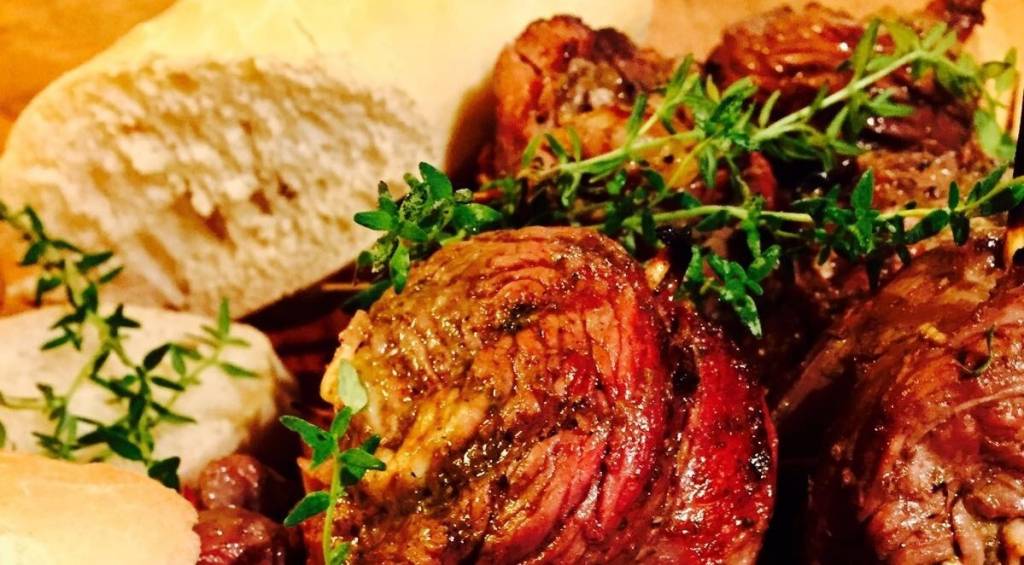 Kerstdiner? Impress Your Family met de Bavette Rollade!