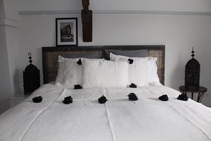 Moroccan Pom Pillow White Of 100 Cotton Riadlifestyle Riadlifestyle Pom Cushion White Black