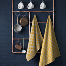 DDDDD DDDDD theedoek barbeque  65x65 ochre