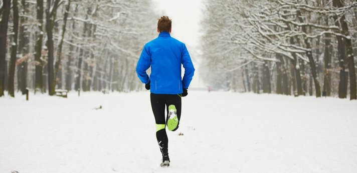 Een blessure hardlopen door overbelasting, te veel trainen of een verkeerde houding