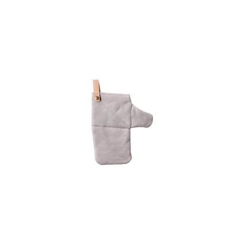 ferm LIVING Canvas Oven Mitt - Grey ferm LIVING Canvas Oven Mitt - Grey