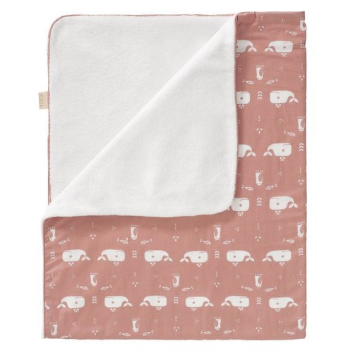 Fresk Fresk Ledikantdeken katoen/velours Whale Mellow rose 100x150 cm Fresk Fresk Ledikantdeken katoen/velours Whale Mellow rose 100x150 cm