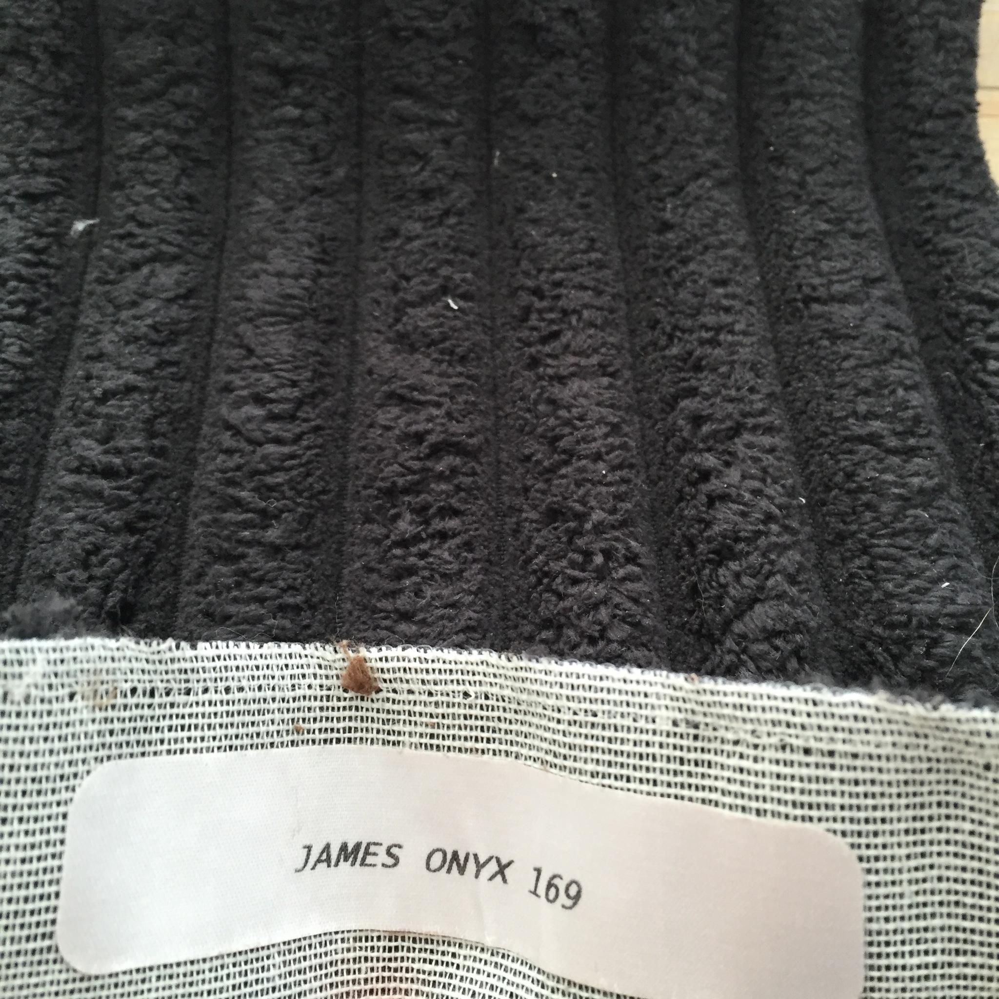 James Onyx 169