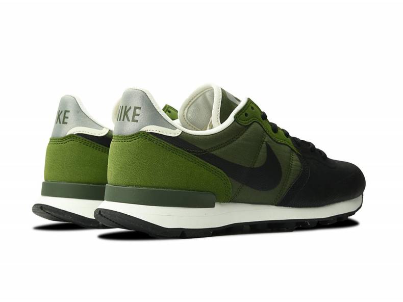 nike internationalist premium se legion green nike internationalist premium se legion green