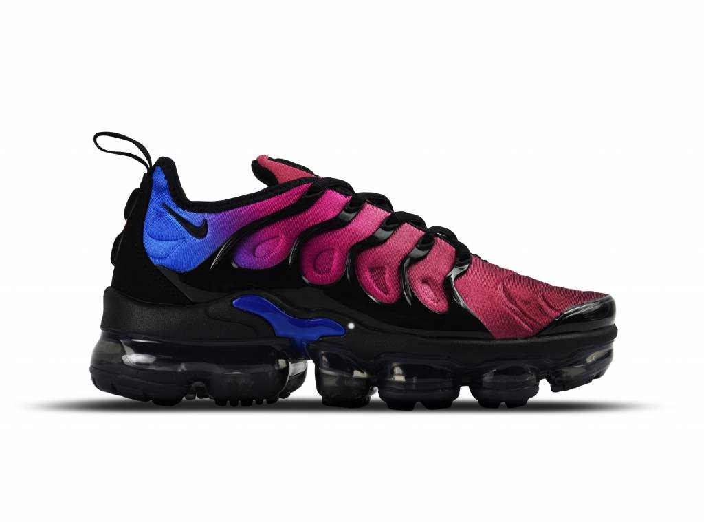 Nike Air Vapormax Plus TN sneakers $ 247 liked on Polyvore