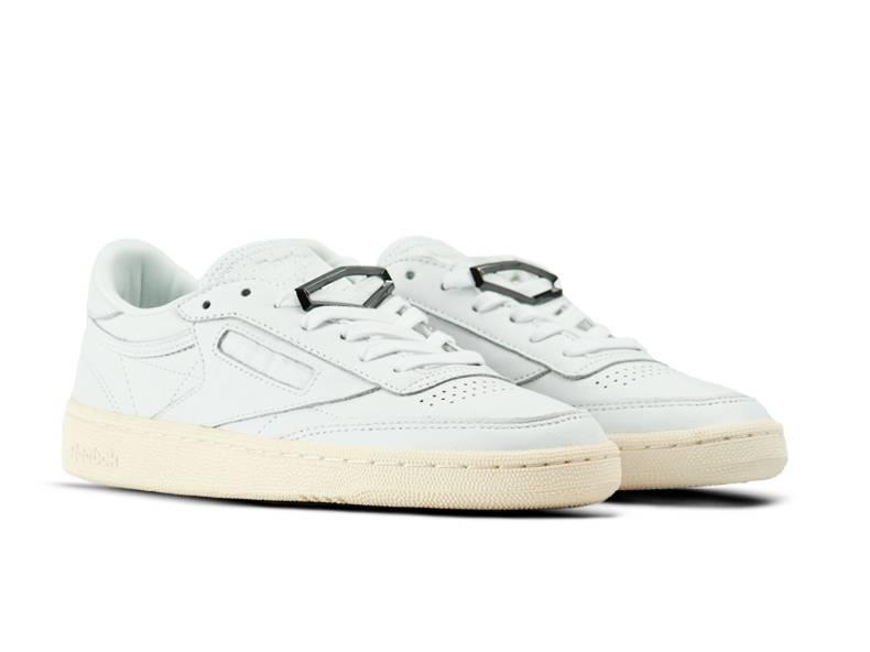 Club C 85 Hardware White Chalk BS9595 Club C 85 Hardware White Chalk BS9595