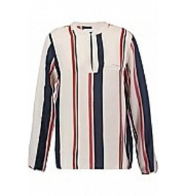 Second Female Crista Shirt