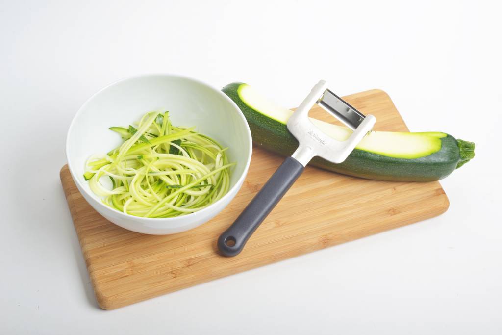 De Messenwinkel kookt: courgettepasta met de juliennesnijder
