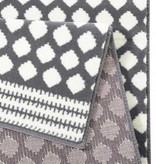 Zala living Vloerkleed Bastille - Stip grijs/wit Zala living Vloerkleed Bastille - Stip grijs/wit