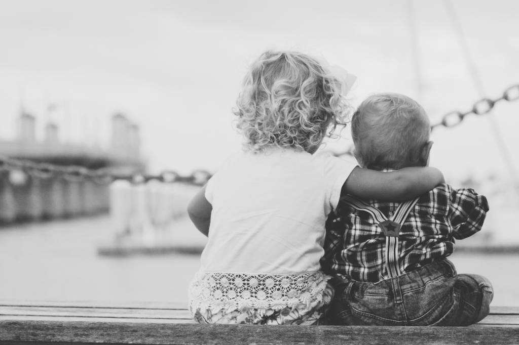 Bouwspeelgoed voor jonge kinderen. Jongens en meisjes