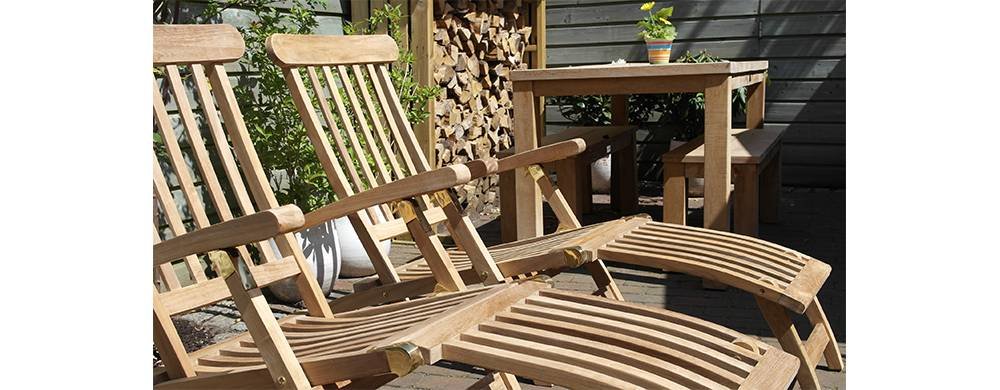 Deckchairs en ligbedden