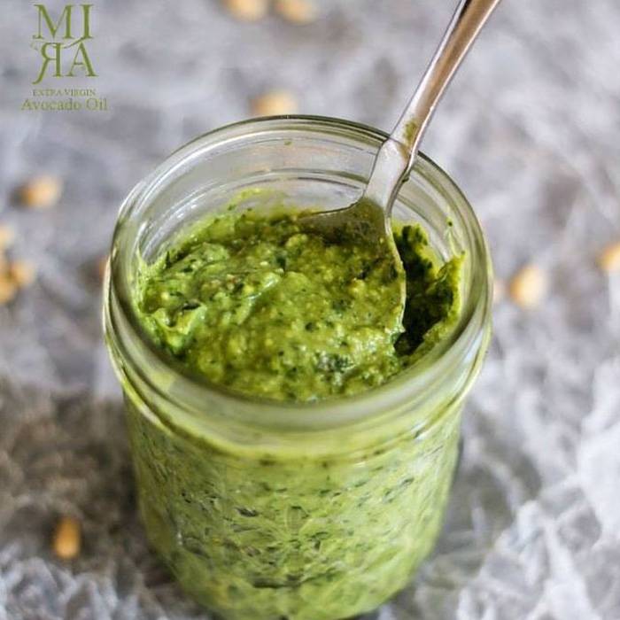 Pesto met MIRA avocado olie