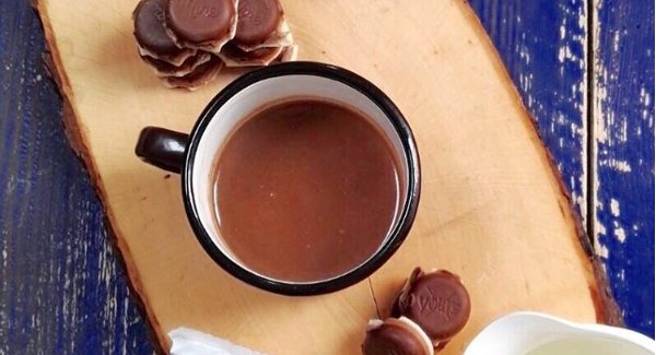 Warme chocolademelk maken in 3 simpele stappen