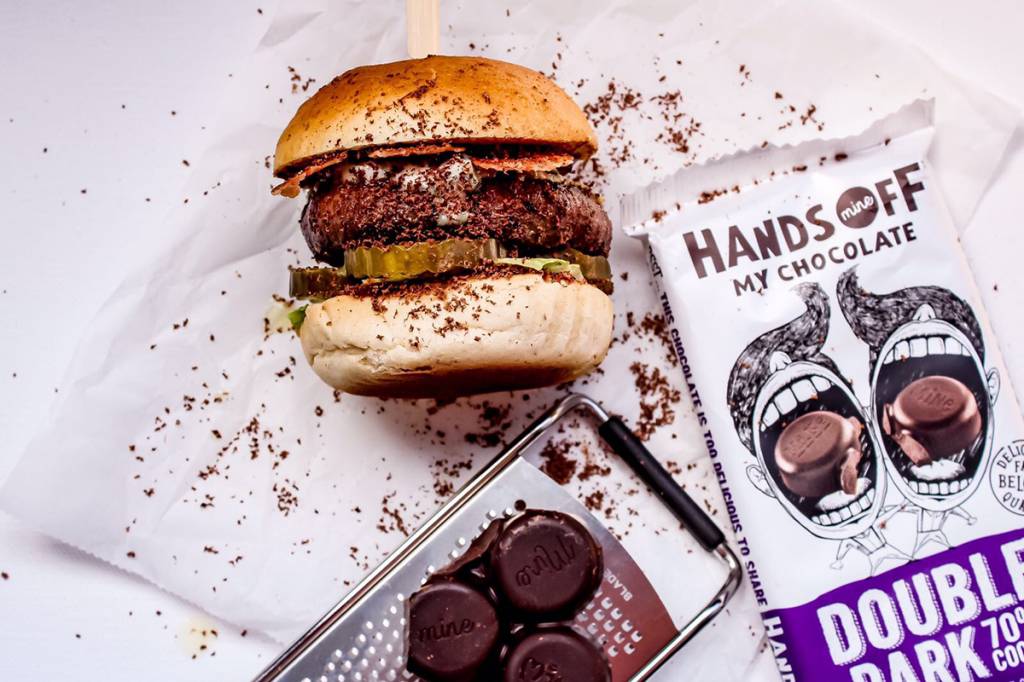 Hands Off My Chocolate en chefkok Diego Buik zetten chocoladeburger op Nederlandse menukaart