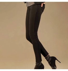 3556 Figure Black Leggins