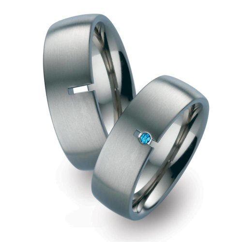 TitanFactory Titanium trouwringen 51739BL TitanFactory Titanium trouwringen 51739BL