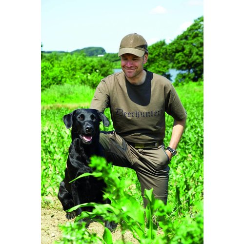 Deerhunter Deerhunter 8938 Logo T-shirt s/s - 378 Bark Green Deerhunter Deerhunter 8938 Logo T-shirt s/s - 378 Bark Green