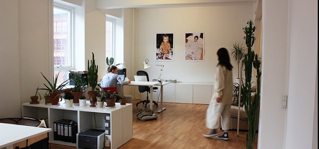 Interview met Peter op het hoofdkantoor van het duurzame kledingmerk POPUPSHOP