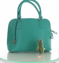 Schoenen en tassen in de kleur Turquoise