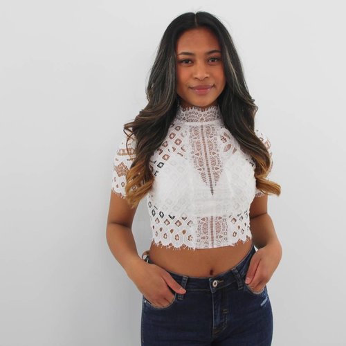 Vera & Lucy Crop lace top Vera & Lucy Crop lace top