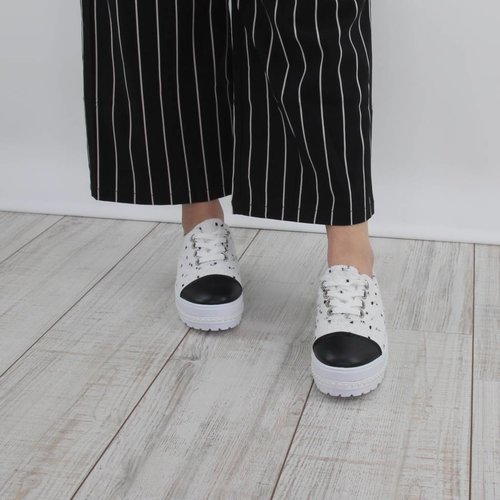 Lovely sneakers Lovely sneakers