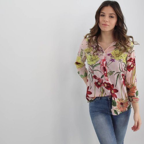 Exquiss's Hyper flower blouse Exquiss's Hyper flower blouse