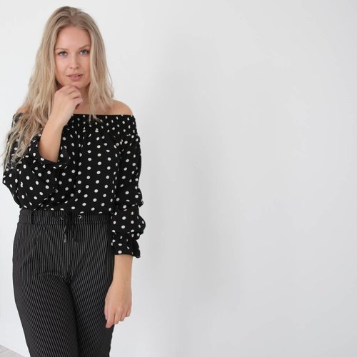 Simoni Off shoulder dots blouse Simoni Off shoulder dots blouse