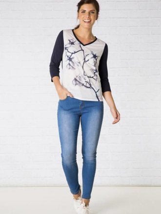 Ivy Beau shirt met v-hals en bloem Ivy Beau shirt met v-hals en bloem