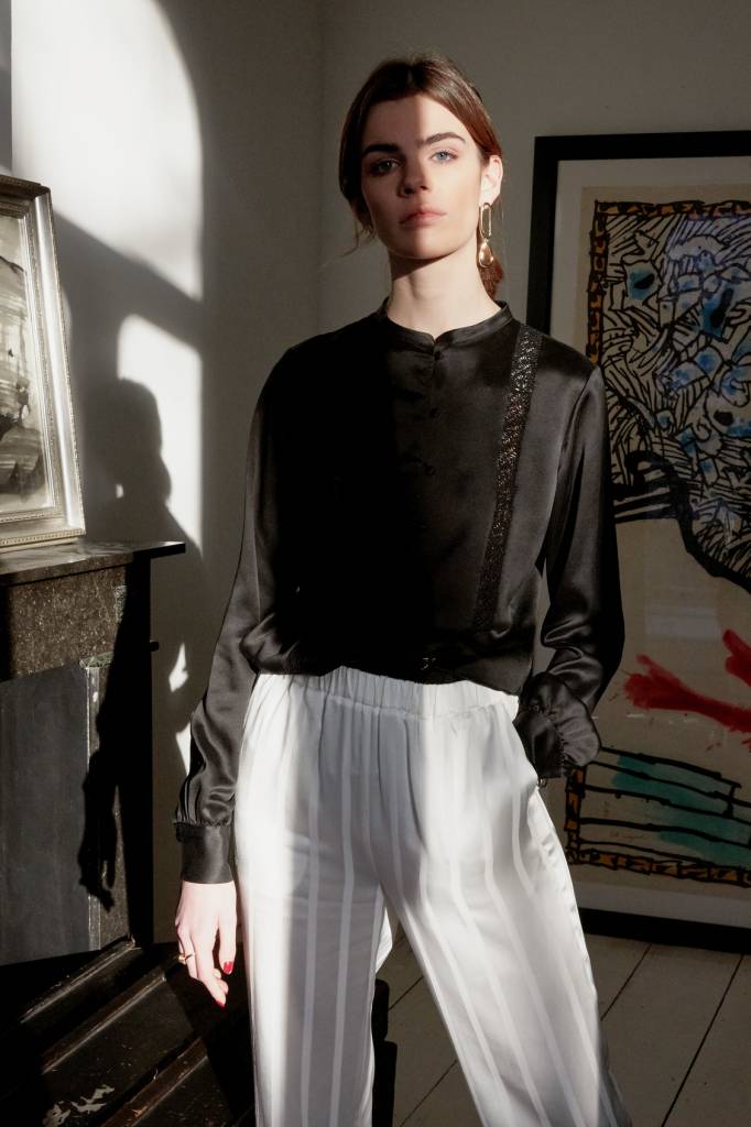 La Collection Gabrielle blouse black
