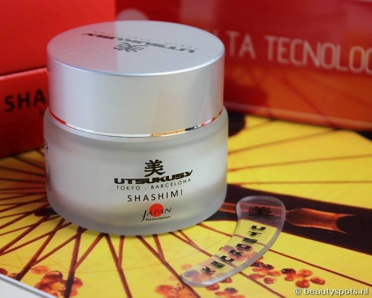 Utsukusy Shashimi moisturizing cream