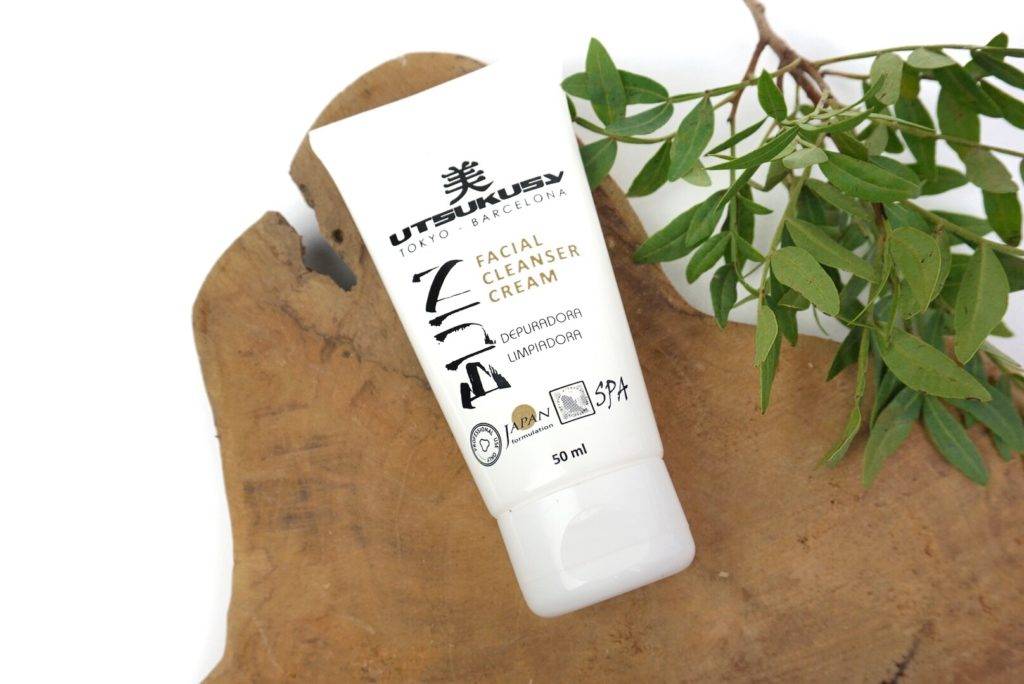 Review | Utsukusy Bijing Facial Cleanser Cream